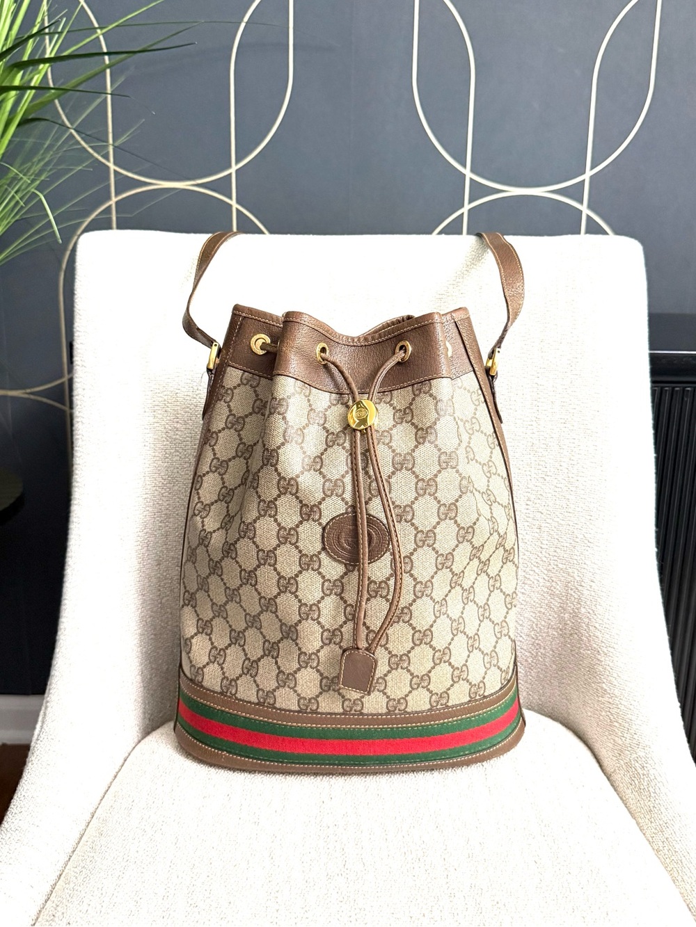 Authentic Gucci Ophedia Baucket bag supreme monogram canvas brown leather